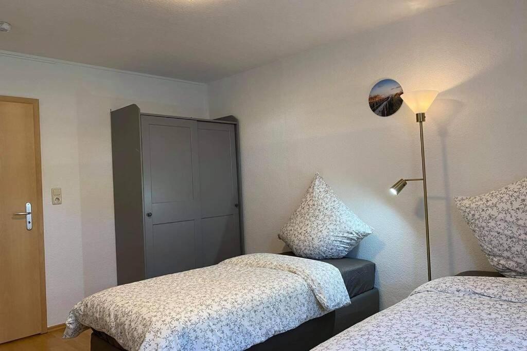 Beste Lage in Rostock: 2-Zimmerwohnung mit Balkon im 1.OG Exterior foto